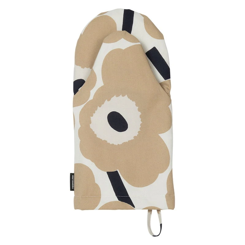 Marimekko Pieni Unikko Oven Mitten, Off White - Beige - Dark Blue 3 Marimekko Pieni Unikko Oven Mitten, Off White - Beige - Dark Blue