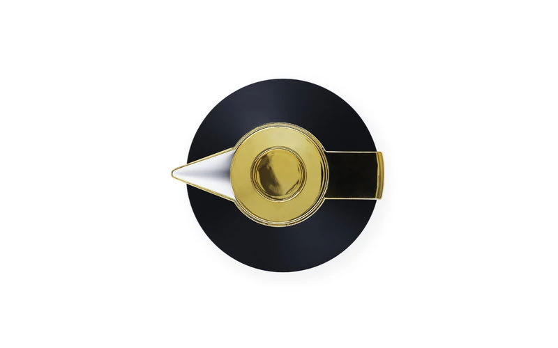 Normann Copenhagen Geo Vacuum Jug 1,5 L, Black - Gold 4 Normann Copenhagen Geo Vacuum Jug 1,5 L, Black - Gold - Image 2