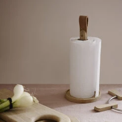 Skagerak Norr Paper Towel Holder, Oak -Kitchen Utensils Sale 2SKR iso HV