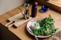 Ferm LIVING Pebble Grinder, Dark Brown 13 Ferm LIVING Pebble Grinder, Dark Brown -Kitchen Utensils Sale 3 pastaa helmikuu 23 7