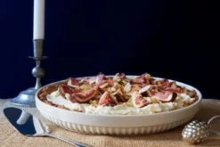 Arabia Uunikokki Pie Dish 28 Cm 11 Arabia Uunikokki Pie Dish 28 Cm -Kitchen Utensils Sale ARABIA Joulukalenteri Uunikokki piirakkav