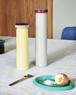 HAY Salt & Pepper Mill, L, Light Grey 10 HAY Salt & Pepper Mill, L, Light Grey -Kitchen Utensils Sale Ellipse Tray XS green Sunday Cutlery Salt and Pepper L light grey Salt and Pepper M yellow