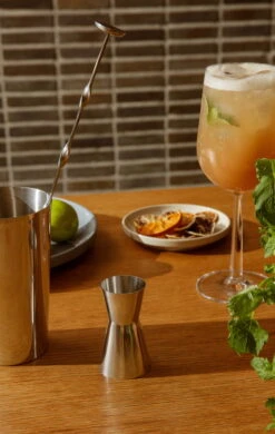 Rosendahl Grand Cru Shaker 10 Rosendahl Grand Cru Shaker -Kitchen Utensils Sale ROS 18730 18731 18732 29601 20724 20705 05