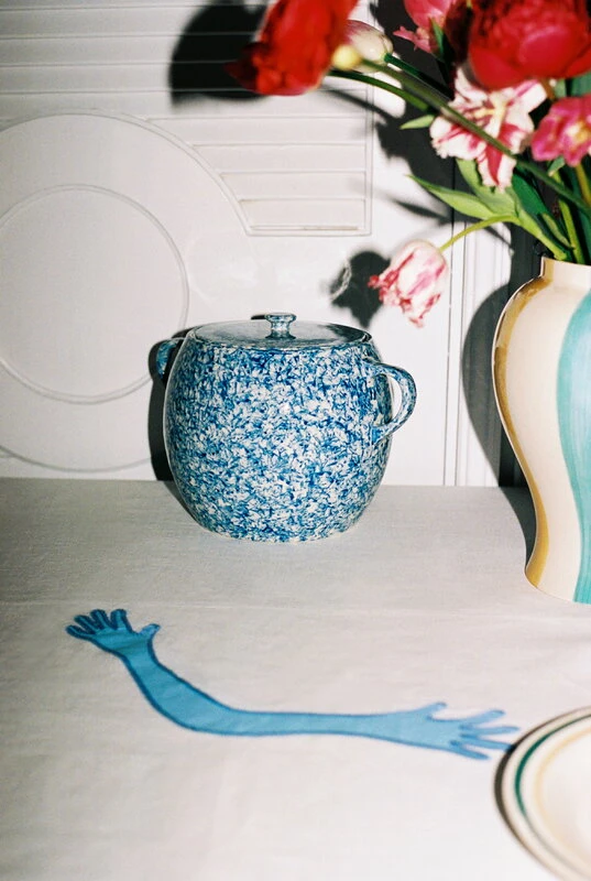 HAY Sobremesa Bean Pot, Blue 6 HAY Sobremesa Bean Pot, Blue - Image 4