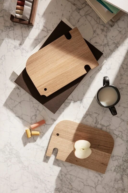 Ferm LIVING Aniboard, Fish, Oak 4 Ferm LIVING Aniboard, Fish, Oak - Image 2