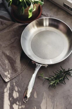Heirol Allsafe Pro Frying Pan, 24 Cm 13 Heirol Allsafe Pro Frying Pan, 24 Cm -Kitchen Utensils Sale paistinpannu 24 cm allsafe pro 5 kerros 2